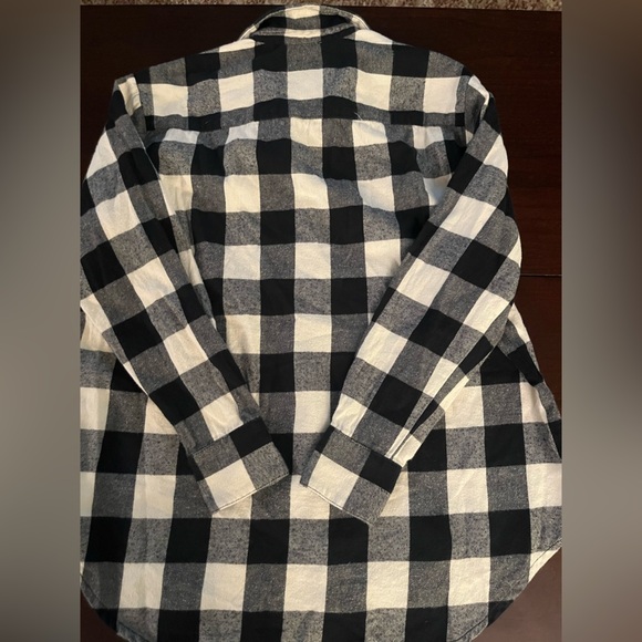 Madewell Oversized Flannel - Picture 3 of 7